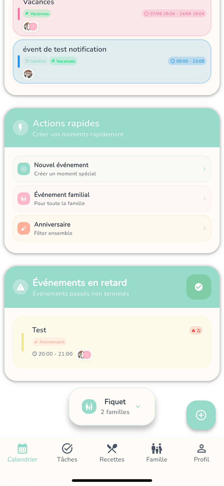 Interface mobile Memento montrant les notifications intelligentes et rappels d'événements familiaux