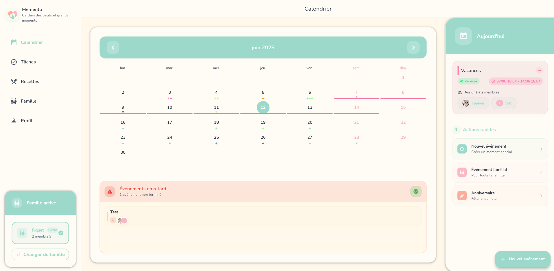 Interface de l'application web Memento - Calendrier familial partagé avec vue mensuelle et gestion des tâches